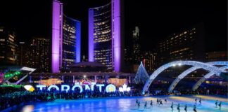 Nathan Phillips Square, Toronto, Ontario